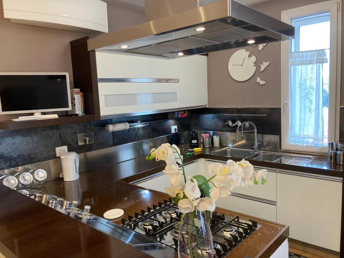Thesan Lodge, Chic & Modern Design Apartment Grosseto Exteriör bild